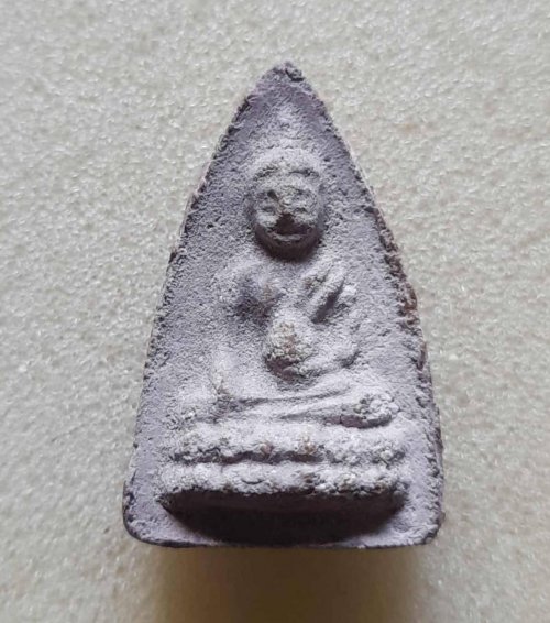 พระพุทโธน้อยคุณแม่บุญเรือน พิมพ์กลาง หลังยันต์พุทโธ